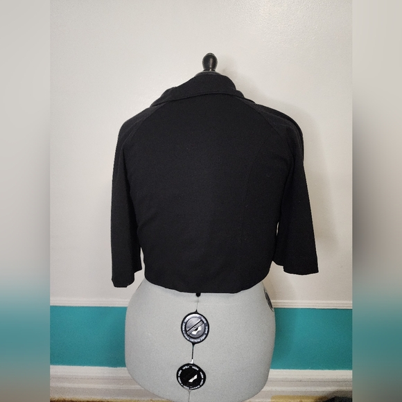 Cropped Jacket - Picture 3 of 4